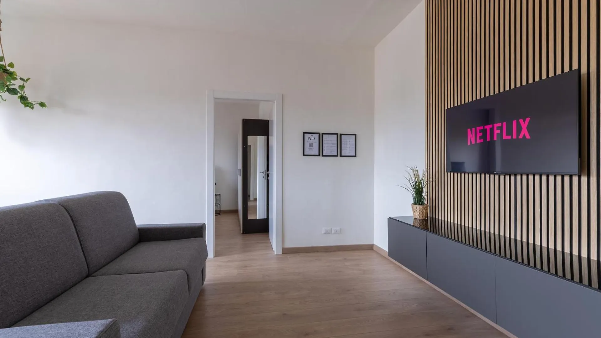 Contatti di Amazing Apt Free Private Parking 18 Min By Train To Florence