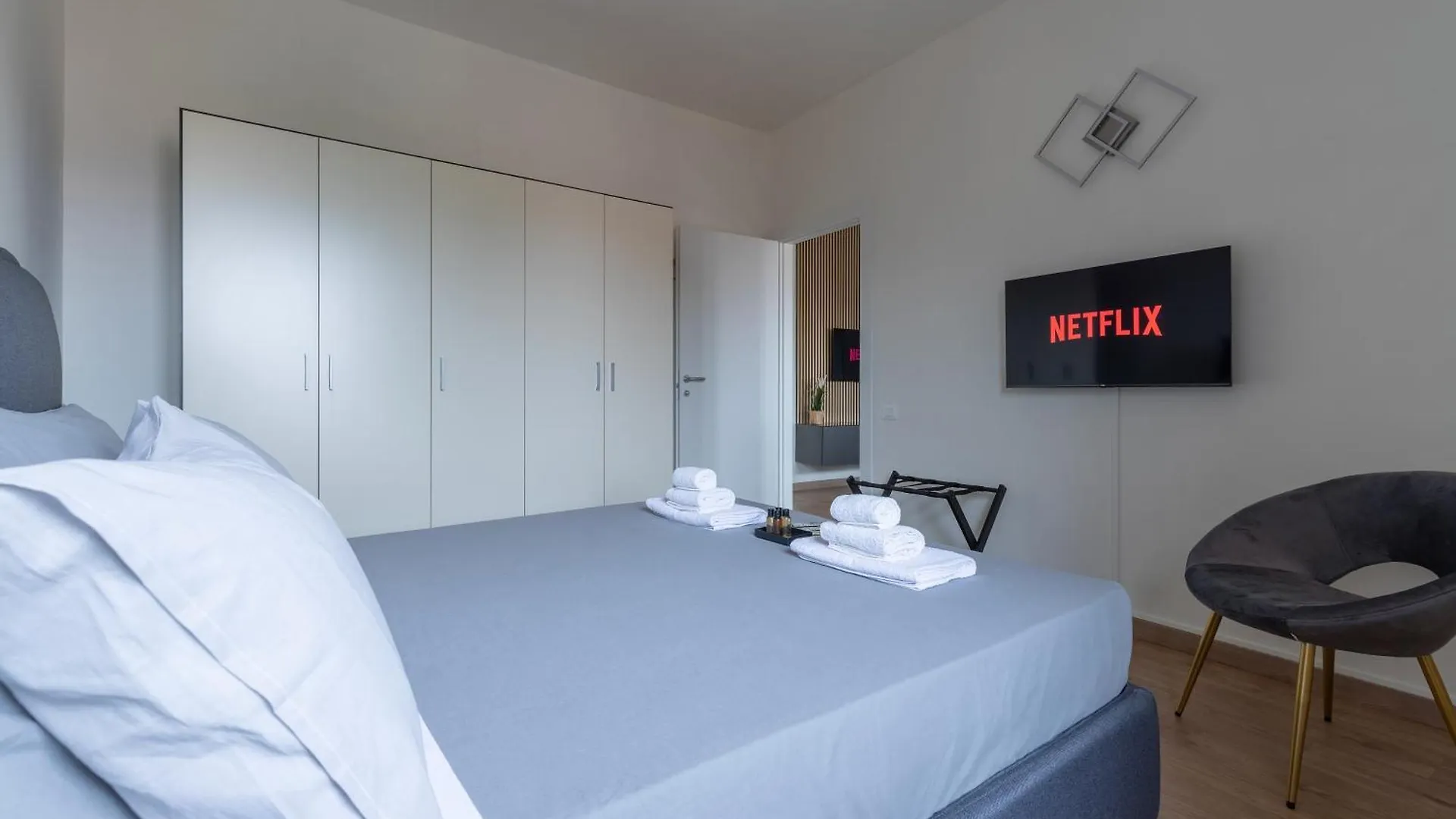 Amazing Apt Free Private Parking 18 Min By Train To Florence Prato  0*, Prato (Prato) Italia